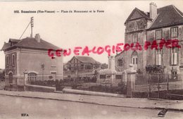 87 -  BESSINES - PLACE DU MONUMENT AUX MORTS ET LA POSTE - Bessines Sur Gartempe