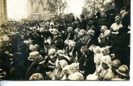 N°931T -carte Photo Fêtes De La Victoire -groupe De Lorraines Assistant Au Défilé - - Lorraine