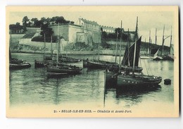 BELLE ILE EN MER (56) Citadelle Et Avant Port Bateaux De Peche - Belle Ile En Mer
