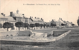 ¤¤    -   CHAULNES  -  La Grande Place, Côté Hôtel De Ville       -   ¤¤ - Chaulnes