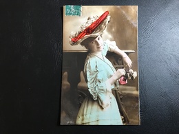Delcampe - 155/1 - Demoiselle élégante Au Chapeau - 1906 Timbrée (glacée) - Scherenschnitt - Silhouette