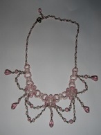 COLLIER DE PERLE Marqué Q - Necklaces/Chains