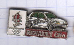 PINS AUTOMOBILE RENAULT CLIO 01 - Renault