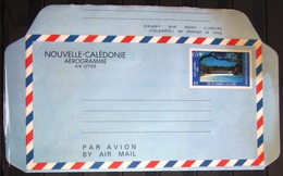 NOUVELLE CALEDONIE                     AERO 12                     NEUF**          (tâché) - Luchtpostbladen