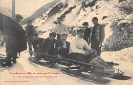 Thème   Sports D'hiver       Bobsleigh.   Une Course Le Départ   Dans Les Pyrénées    Edition Labouche  (voir Scan) - Sport Invernali