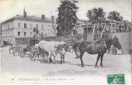 CONTREXEVILLE (88) Attelage Vosgien Boeufs Et Cheval Gros Plan - Contrexeville
