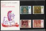 GB GREAT BRITAIN 1976 CHRISTMAS XMAS PRESENTATION PACK MEDIEVAL EMBROIDERY FLYING COW WITH WINGS - Unused Stamps