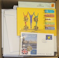 COIN COVERS 1994-2015 Collection Of Covers (57 Diff) Mostly Original Royal Mail Types, Comprises 50p (8), £1 (13), £2 (1 - Autres & Non Classés