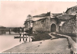 AVAILLES LIMOUZINE (Vienne ) : Vieille Porte De La Ville (1954 ) - Availles Limouzine