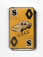 Pin's  Ville, Automobile  RENAULT  SANDOUVILLE, A A S S  Voiture  Renault  Blanche  ( 76 ) - Renault