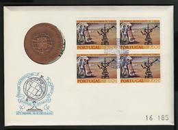 PORTUGAL 1975 - FIRST CENTENARY OF GEOGRAPHY SOCIETY  // FIRST DAY COVER WITH MEDAL, CU / / ONLY 500 EX. - FDC