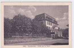 Montbovon - Hôtel De La Gare. Hôtes Dans Le Jardin - Montbovon