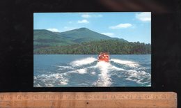 Speed Boating On Lake Placid In The Adirondacks Of New York Boat Canot Hors Bord Motoscafo - Adirondack