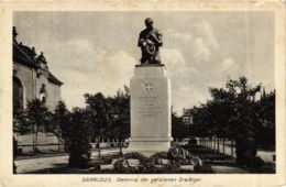 CPA AK Saarlouis Denkmal Der Gefallenen Dreissiger GERMANY (939688) - Kreis Saarlouis