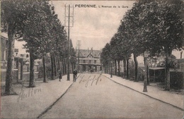 ! [80] Cpa Peronne, Avenue De La Gare, Bahnhof, Station, 1915, Frankreich - Peronne