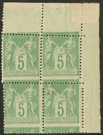 ** No 102, Vert-jaune, Bloc De Quatre Cdf Avec Piquages Décalés Et Obliques, Pli Diagonal Provoqué Par Le Décalage. - TB - 1876-1878 Sage (Type I)