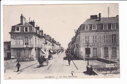 68 - SAUNUR - La Rue Nationale - Saumur