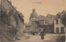 29 LE FAOUËT Une Rue Du Village - Faouët