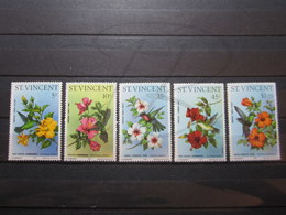 VEND BEAUX TIMBRES DE SAINT-VINCENT N° 444 - 448 , XX !!! - St.Vincent (...-1979)