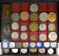 Medaillen Alle Welt: Konvolut Von Insgesamt 130 Ausländischen Und Deutschen Medaillen Und Plaketten; - Non Classés