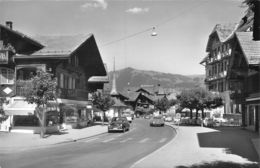 Gstaad Dorfpartie Rodomont - Kirche - Oldtimer - Citroën DS - Gstaad