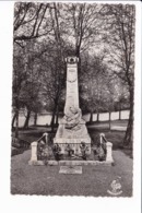 Aire-sur-Adour - Le Monument Aux Morts 1914-1918, Au Fond L'Adour - Aire
