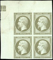 ** N°11c - 1c. Bronze. Bloc De 4 Avec Carré De Repère. Carré De Repère Entier. Defaut Sur 1 Timbre Sinon Pièce Exception - 1853-1860 Napoléon III