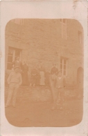 ¤¤  -   LANNION   -  Carte-Photo D'une Ferme En 1913   -  Voir Texte Au Dos  -  Cliché Sous Exposé   -   ¤¤ - Lannion