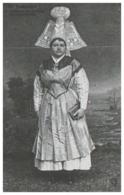 Delcampe - COIFFE , COSTUME ET DENTELLE , Costume Des Environs D'avranches - Avranches