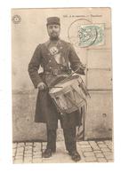 CPA Militaria A La Caserne  ( Tours ? Cf éditeur ) TAMBOUR 1904 - Personaggi