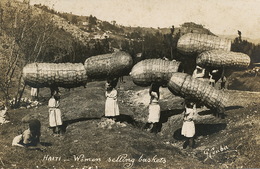 Haiti Real Photo Women Selling Basket .  Vannerie . Bois .  Travail Des Femmes . Lourde Charge Edit  Couba - Haiti