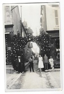 CARTE PHOTO Rue Décorée Fete De Musique Animation - Zu Identifizieren