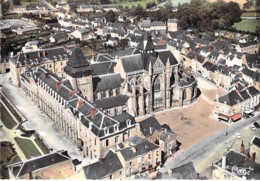 ** Lot De 2 Cartes ** 53 - EVRON Vue Aérienne Sur La Basilique Notre-Dame - CPSM Dentelée Grand Format 1960's - Mayenne - Evron