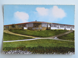 Carte Postale : 40 HAGETMAU : Le Groupe Scolaire, Vue Aérienne, Timbre En 1969 - Hagetmau