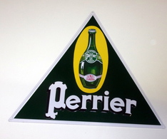 Plaque En Métal PERRIER - Plaques En Tôle (après 1960)