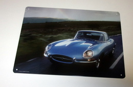 Plaque En Métal Voiture James Bond - Aston Martin - Tin Signs (vanaf 1961)