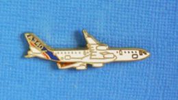 1 PIN'S //  ** AVION AIRBUS A340 / QUADRIRÉACTEURS  ** - Avions