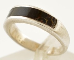 Ezüst(Ag) Gyűrű, Zománcozott Díszítéssel (kis Sérüléssel), Jelzett, Méret: 51, Bruttó: 3,1 G - Other & Unclassified
