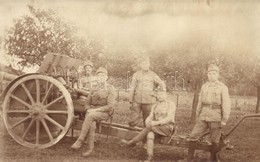 ** T2 Osztrák-magyar Tüzérségi Katonák Tűzszüneten / WWI Austro-Hungarian Artillery Soldiers On Their Ceasefire Next To  - Sin Clasificación