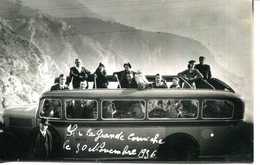 CPSM.06.ALPES MARITIMES.NICE.LA TURBIE.SUR LA GRANDE CORNICHE 1936.AUTOCAR. - Straßenverkehr - Auto, Bus, Tram