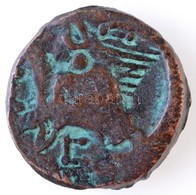 Tauriké / Pantikapaion Kr. E. IV. Század AE17 (4,78g) T:2,2- Patina 
Taurica / Panticapaeum 4th Century BC AE17 'Head Of - Non Classés