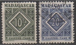 MADAGASCAR  1947__N° 39/40__OBL  VOIR SCAN - Strafport