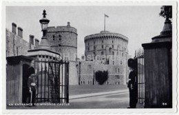 An Entrance To Windsor Castle - 56 - 1961 - United Kingdom - England - Used - Windsor