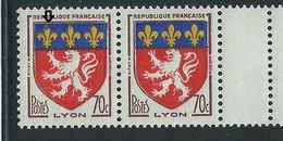 [31] Variété :  N° 1181 Blason De Lyon Lys Maculé Tenant à Normal  ** - Neufs