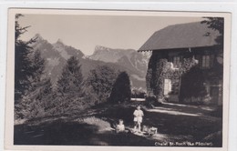 Le Pâquier, Chalet St-Roch. Deux Fillettes Et Leurs Jouets - Le Pâquier