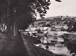 Cpsm 10 Cm X 15 Cm. FIGEAC (46) ; Avenue Albert Bessières Et Bords Du Célé - Figeac