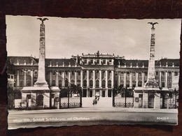 CPSM, Wien Schlob Schonbrunn Mit Obelisken- Eédition Ledermann, écrite En 1953 (Autriche, Vienne, Château De Schönbrunn) - Castello Di Schönbrunn