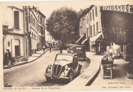 Delcampe - 13 // ISTRES   Avenue De La République   AUTOMOBILE  EDIT COMBIER - Istres