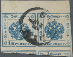 Österreich - Zeitungsstempelmarken: 1858, Doppeladler 1 Kr. Blau Mit Teilen Von Vier Anhängenden Mar - Periódicos