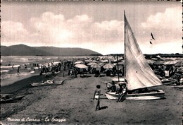 10892) CARTOLINA DI MARINA DI CARRARA LA SPIAGGIA-VIAGGIATA - Carrara